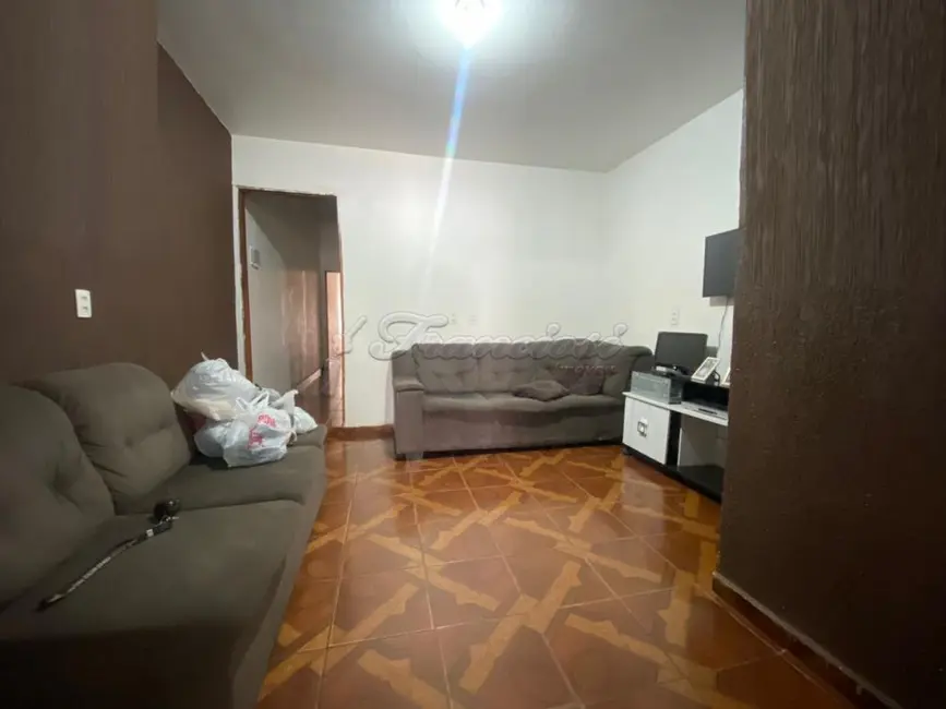Casa com 3 quartos à venda, 303m2 em Vila Belo Horizonte, Itapetininga - SP - imagem 1 Foto 1 de Casa com 3 quartos à venda, 303m2 em Vila Belo Horizonte, Itapetininga - SP
