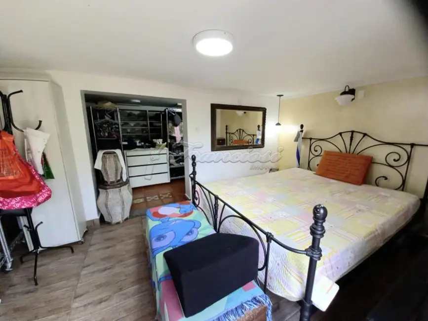 Casa com 4 quartos à venda, 300m2 em Vila Rosa, Itapetininga - SP - imagem 6 Foto 6 de Casa com 4 quartos à venda, 300m2 em Vila Rosa, Itapetininga - SP