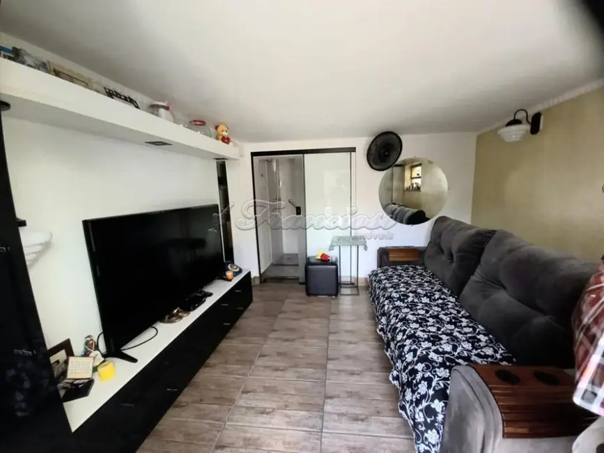 Casa com 4 quartos à venda, 300m2 em Vila Rosa, Itapetininga - SP - imagem 2 Foto 2 de Casa com 4 quartos à venda, 300m2 em Vila Rosa, Itapetininga - SP