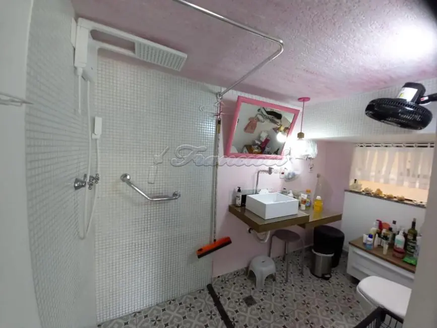 Casa com 4 quartos à venda, 300m2 em Vila Rosa, Itapetininga - SP - imagem 5 Foto 5 de Casa com 4 quartos à venda, 300m2 em Vila Rosa, Itapetininga - SP