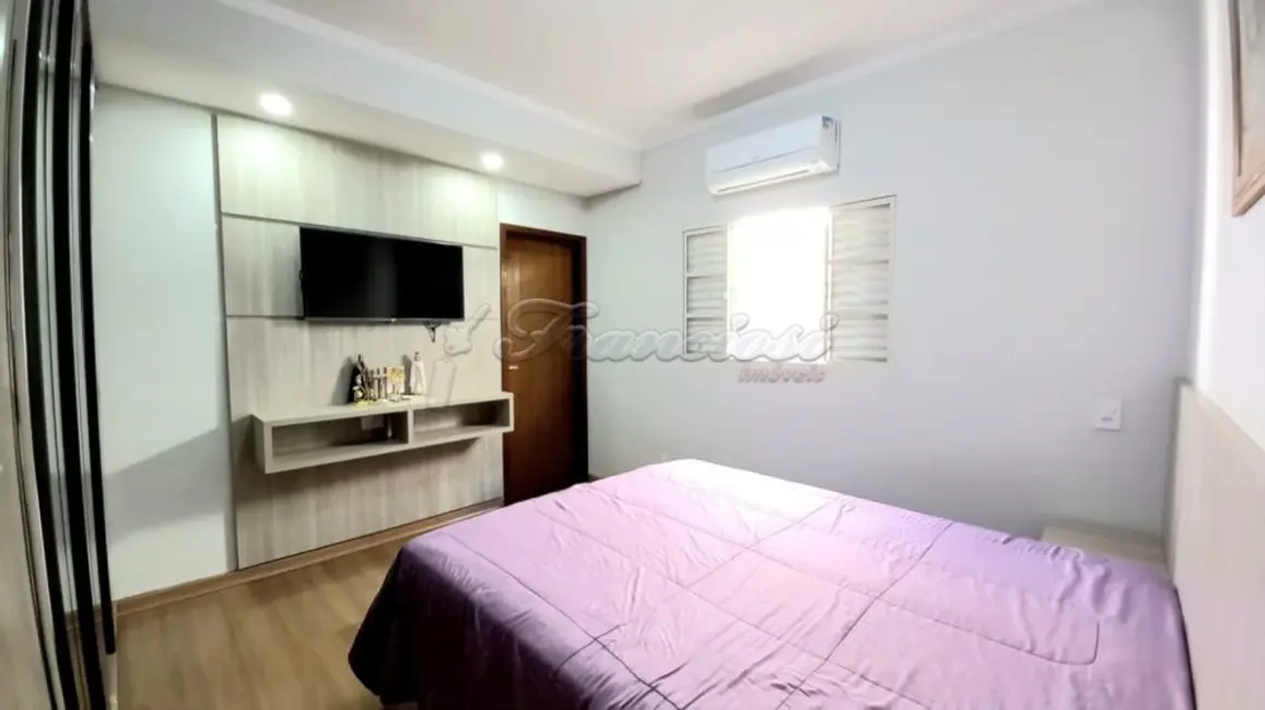 Casa com 2 quartos à venda, 150m2 em Itapetininga - SP - imagem 5 Foto 5 de Casa com 2 quartos à venda, 150m2 em Itapetininga - SP