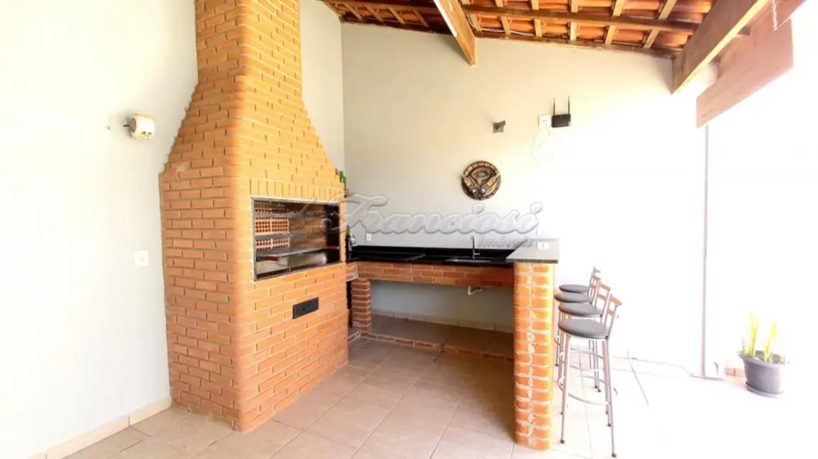 Casa com 2 quartos à venda, 150m2 em Itapetininga - SP - imagem 8 Foto 8 de Casa com 2 quartos à venda, 150m2 em Itapetininga - SP