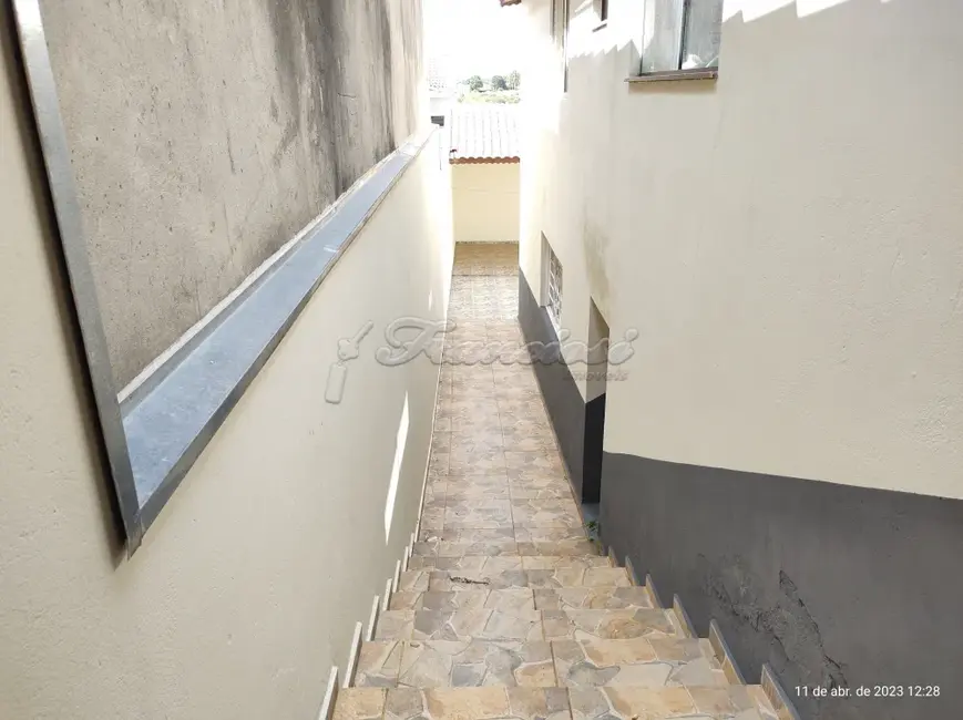 Casa com 2 quartos para alugar, 110m2 em Vila Nastri, Itapetininga - SP - imagem 9 Foto 9 de Casa com 2 quartos para alugar, 110m2 em Vila Nastri, Itapetininga - SP