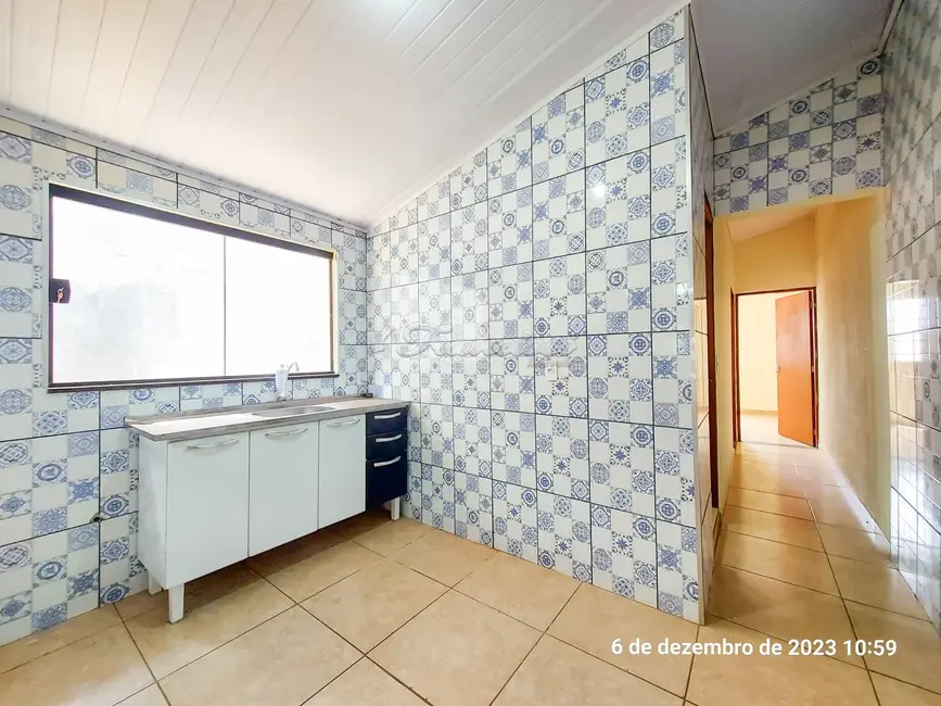 Casa com 2 quartos para alugar, 110m2 em Vila Nastri, Itapetininga - SP - imagem 3 Foto 3 de Casa com 2 quartos para alugar, 110m2 em Vila Nastri, Itapetininga - SP