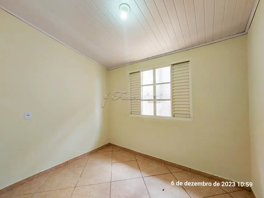 Casa com 2 quartos para alugar, 110m2 em Vila Nastri, Itapetininga - SP - imagem 5 Foto 5 de Casa com 2 quartos para alugar, 110m2 em Vila Nastri, Itapetininga - SP