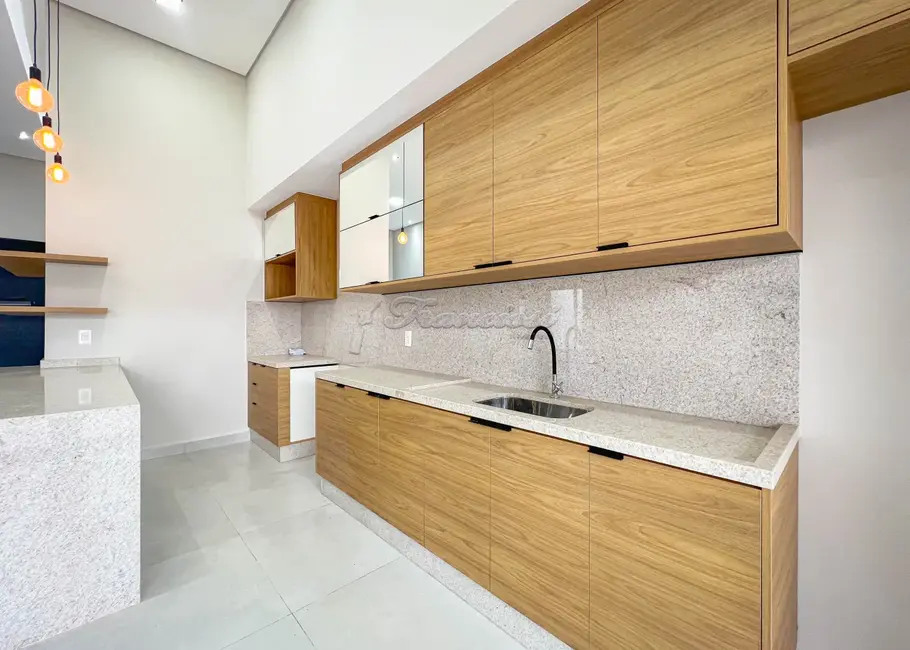 Casa de Condomínio com 3 quartos à venda, 293m2 em Terras de Santo Antônio, Itapetininga - SP - imagem 5 Foto 5 de Casa de Condomínio com 3 quartos à venda, 293m2 em Terras de Santo Antônio, Itapetininga - SP