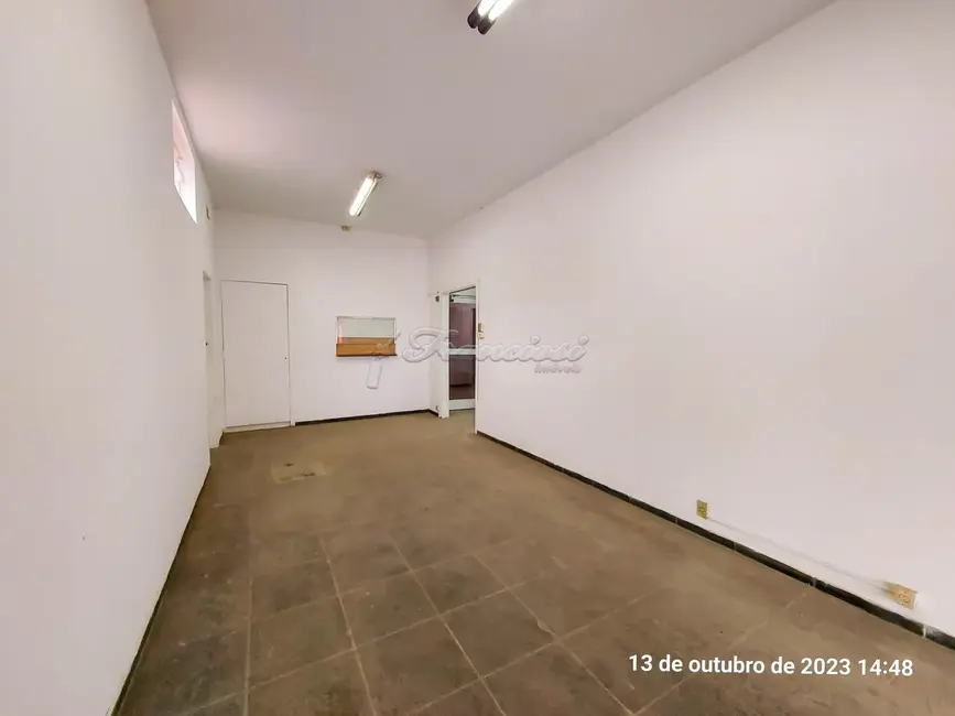 Prédio Inteiro para alugar, 226m2 em Centro, Itapetininga - SP - imagem 5 Foto 5 de Prédio Inteiro para alugar, 226m2 em Centro, Itapetininga - SP