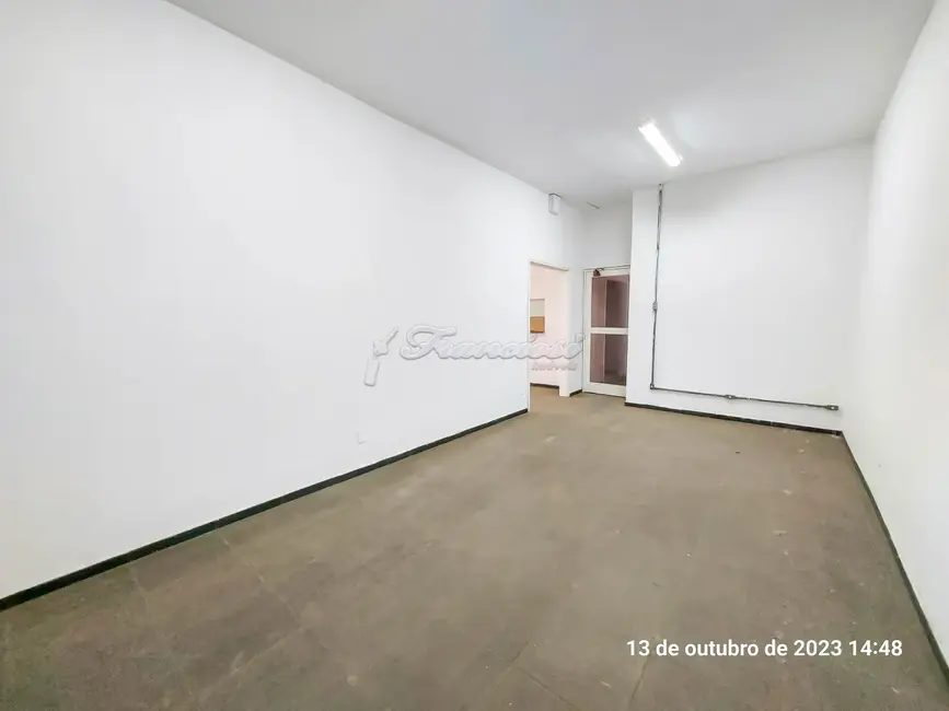 Prédio Inteiro para alugar, 226m2 em Centro, Itapetininga - SP - imagem 8 Foto 8 de Prédio Inteiro para alugar, 226m2 em Centro, Itapetininga - SP