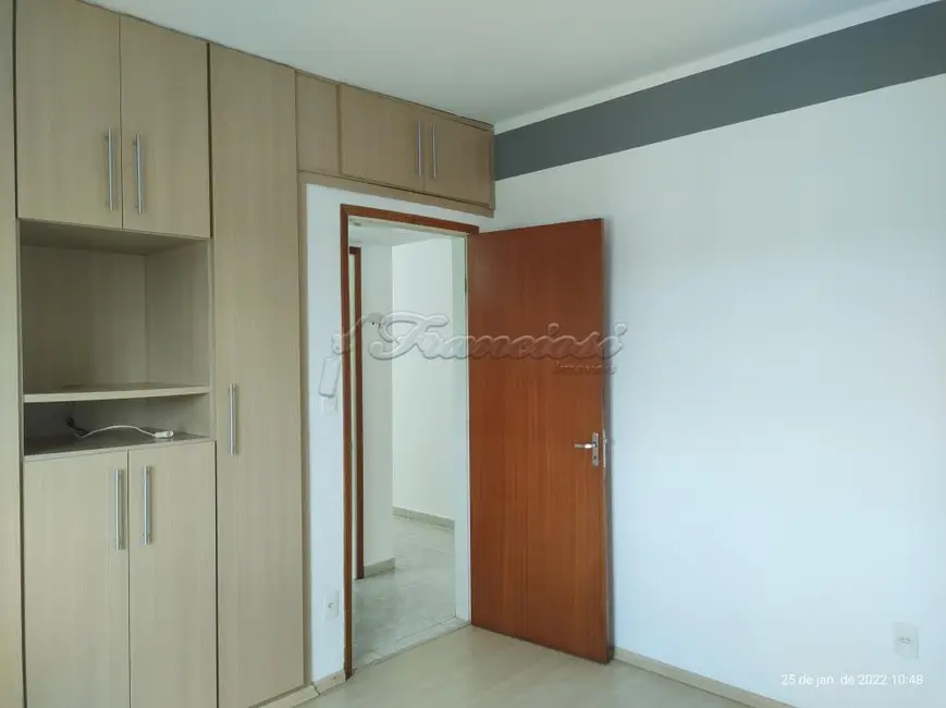 Loja com 3 quartos à venda, 300m2 em Vila Maria, Itapetininga - SP - imagem 8 Foto 8 de Loja com 3 quartos à venda, 300m2 em Vila Maria, Itapetininga - SP