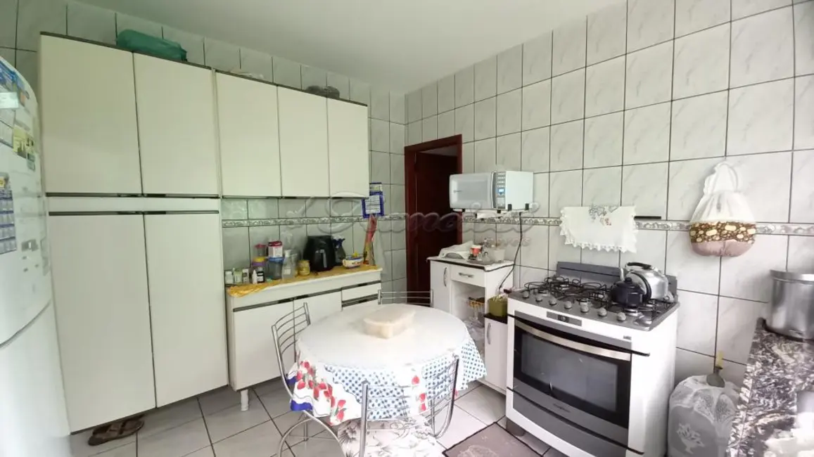 Casa com 2 quartos à venda, 150m2 em Jardim Brasil, Itapetininga - SP - imagem 3 Foto 3 de Casa com 2 quartos à venda, 150m2 em Jardim Brasil, Itapetininga - SP
