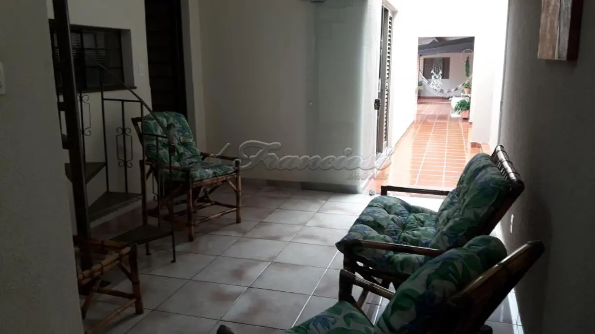 Foto 8 de Casa com 3 quartos à venda, 353m2 em Centro, Itapetininga - SP