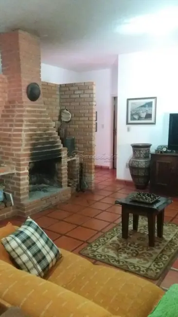 Chácara à venda, 4450m2 em Loteamento Modena, Tatui - SP - imagem 8 Foto 8 de Chácara à venda, 4450m2 em Loteamento Modena, Tatui - SP