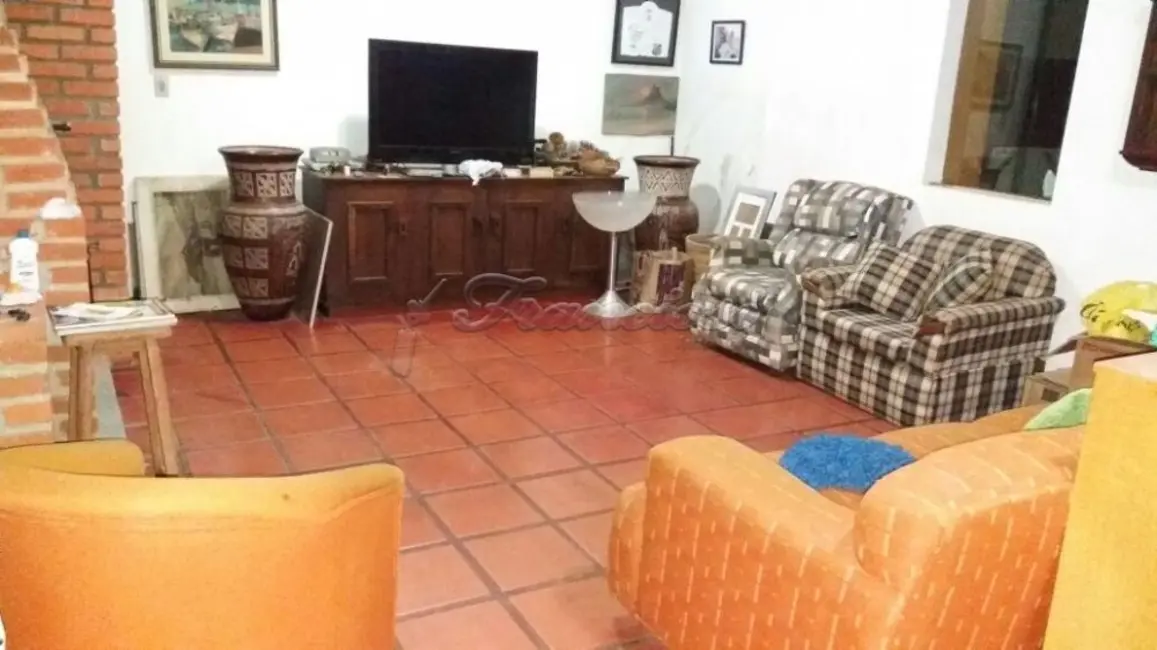 Chácara à venda, 4450m2 em Loteamento Modena, Tatui - SP - imagem 5 Foto 5 de Chácara à venda, 4450m2 em Loteamento Modena, Tatui - SP