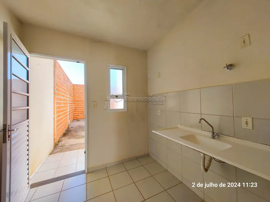 Casa com 2 quartos para alugar, 53m2 em Itapetininga - SP - imagem 6 Foto 6 de Casa com 2 quartos para alugar, 53m2 em Itapetininga - SP