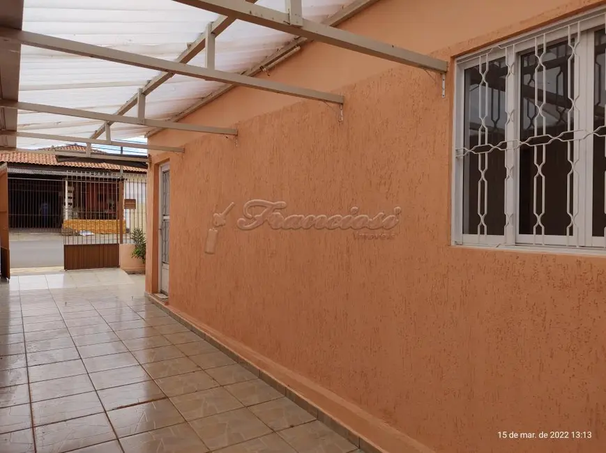 Foto 1 de Casa com 2 quartos à venda, 126m2 em Centro, Itapetininga - SP