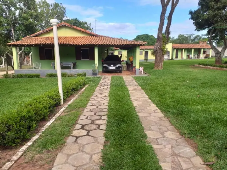 Fazenda / Haras com 5 quartos à venda, 1000m2 em Alambari - SP - imagem 2 Foto 2 de Fazenda / Haras com 5 quartos à venda, 1000m2 em Alambari - SP