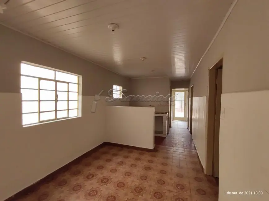 Casa com 3 quartos à venda, 200m2 em Vila Santa Isabel, Itapetininga - SP - imagem 6 Foto 6 de Casa com 3 quartos à venda, 200m2 em Vila Santa Isabel, Itapetininga - SP