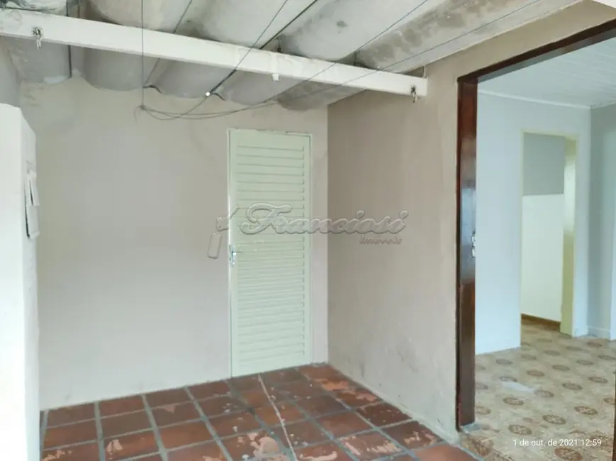 Casa com 3 quartos à venda, 200m2 em Vila Santa Isabel, Itapetininga - SP - imagem 1 Foto 1 de Casa com 3 quartos à venda, 200m2 em Vila Santa Isabel, Itapetininga - SP
