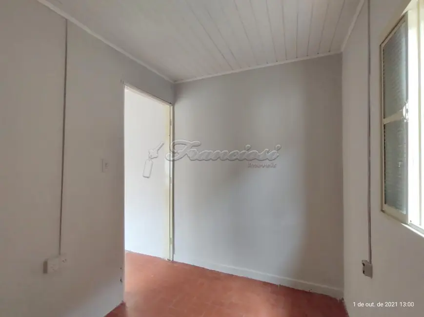 Casa com 3 quartos à venda, 200m2 em Vila Santa Isabel, Itapetininga - SP - imagem 4 Foto 4 de Casa com 3 quartos à venda, 200m2 em Vila Santa Isabel, Itapetininga - SP