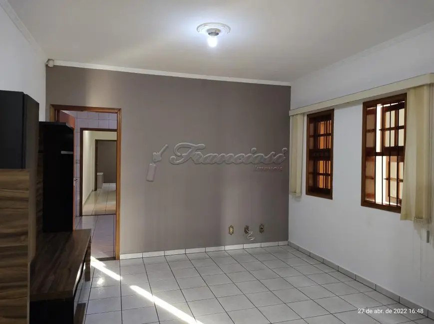 Casa com 2 quartos à venda, 157m2 em Parque Atenas do Sul, Itapetininga - SP - imagem 3 Foto 3 de Casa com 2 quartos à venda, 157m2 em Parque Atenas do Sul, Itapetininga - SP