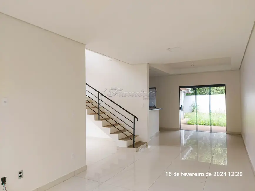 Casa de Condomínio com 3 quartos à venda, 233m2 em Vila Progresso, Itapetininga - SP - imagem 4 Foto 4 de Casa de Condomínio com 3 quartos à venda, 233m2 em Vila Progresso, Itapetininga - SP