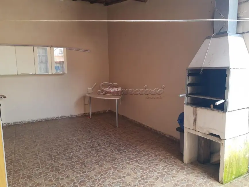 Casa com 3 quartos à venda, 150m2 em Jardim Fogaça, Itapetininga - SP - imagem 6 Foto 6 de Casa com 3 quartos à venda, 150m2 em Jardim Fogaça, Itapetininga - SP