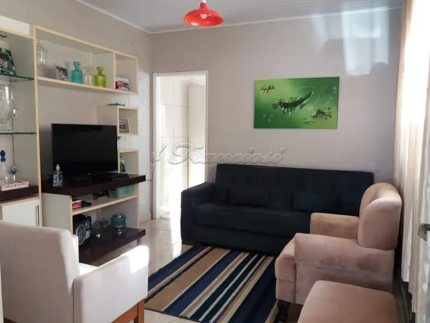 Foto 2 de Casa com 3 quartos à venda, 150m2 em Jardim Fogaça, Itapetininga - SP