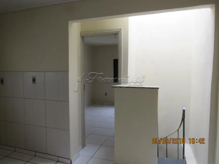 Casa com 3 quartos à venda, 125m2 em Vila Santana, Itapetininga - SP - imagem 9 Foto 9 de Casa com 3 quartos à venda, 125m2 em Vila Santana, Itapetininga - SP