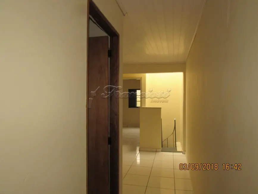 Casa com 3 quartos à venda, 125m2 em Vila Santana, Itapetininga - SP - imagem 5 Foto 5 de Casa com 3 quartos à venda, 125m2 em Vila Santana, Itapetininga - SP