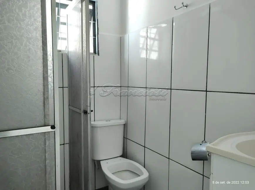 Casa com 2 quartos à venda, 150m2 em Vila Aliança, Itapetininga - SP - imagem 4 Foto 4 de Casa com 2 quartos à venda, 150m2 em Vila Aliança, Itapetininga - SP