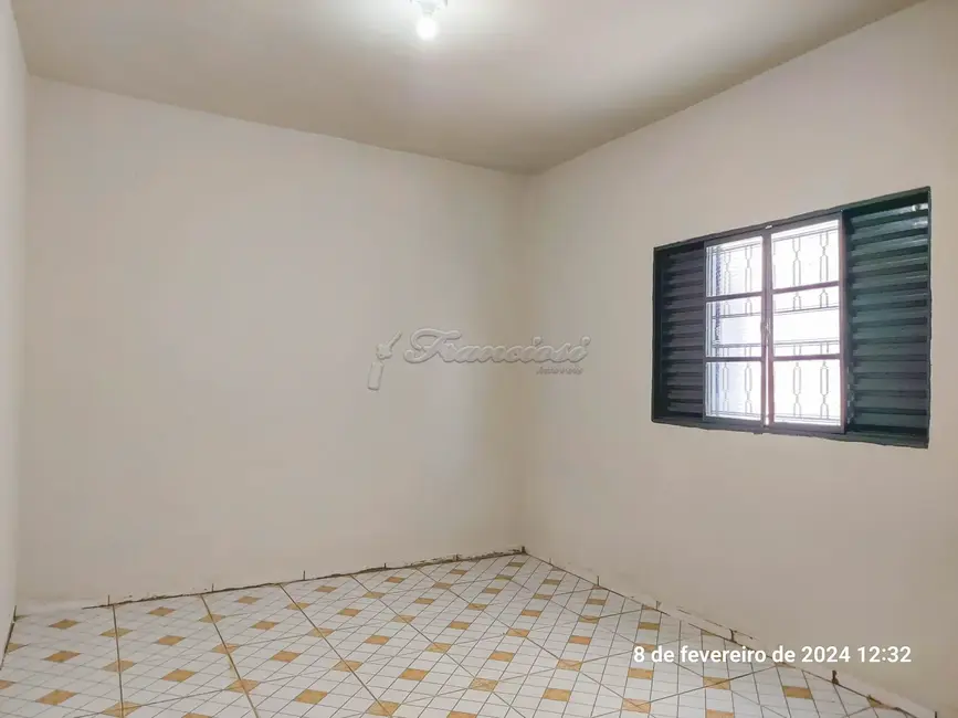 Casa com 2 quartos à venda, 150m2 em Vila Nastri, Itapetininga - SP - imagem 8 Foto 8 de Casa com 2 quartos à venda, 150m2 em Vila Nastri, Itapetininga - SP