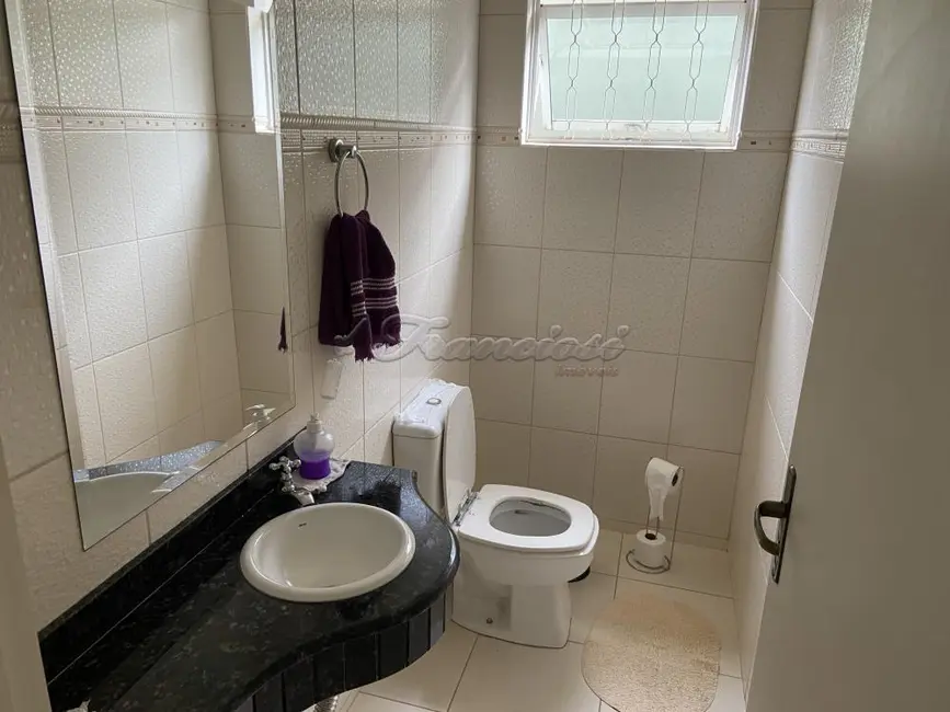 Foto 3 de Casa com 2 quartos à venda, 170m2 em Vila Popular, Itapetininga - SP