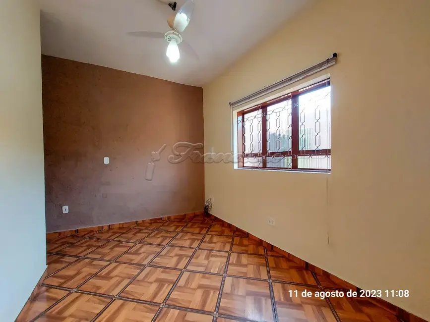 Foto 1 de Casa com 2 quartos à venda, 136m2 em Itapetininga - SP