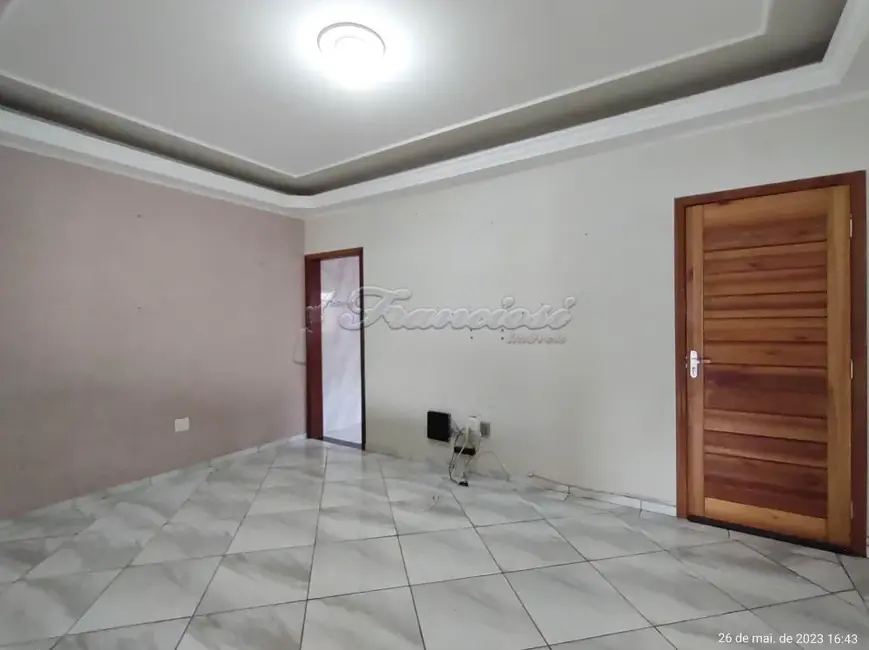 Foto 1 de Casa com 3 quartos para alugar, 150m2 em Jardim Brasil, Itapetininga - SP