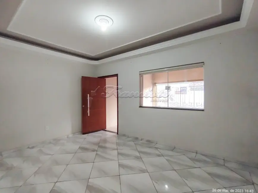 Foto 2 de Casa com 3 quartos para alugar, 150m2 em Jardim Brasil, Itapetininga - SP
