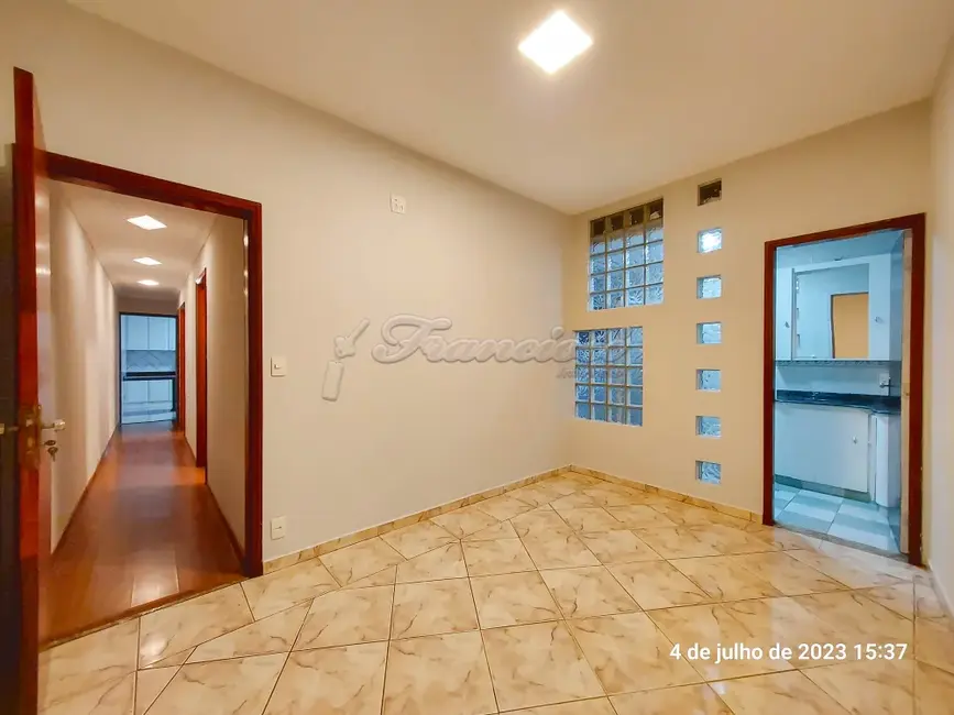 Casa com 3 quartos à venda, 163m2 em Vila Nova Itapetininga, Itapetininga - SP - imagem 9 Foto 9 de Casa com 3 quartos à venda, 163m2 em Vila Nova Itapetininga, Itapetininga - SP