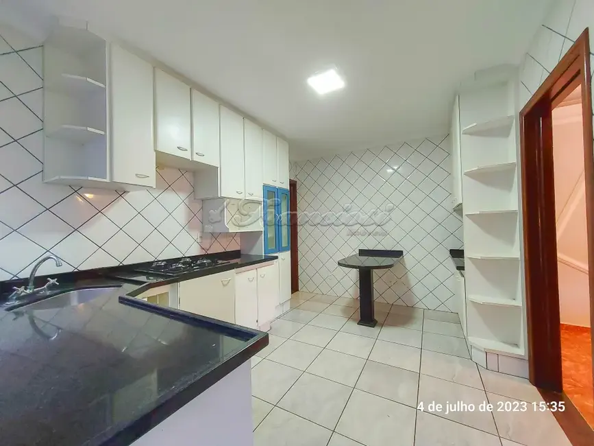Casa com 3 quartos à venda, 163m2 em Vila Nova Itapetininga, Itapetininga - SP - imagem 4 Foto 4 de Casa com 3 quartos à venda, 163m2 em Vila Nova Itapetininga, Itapetininga - SP
