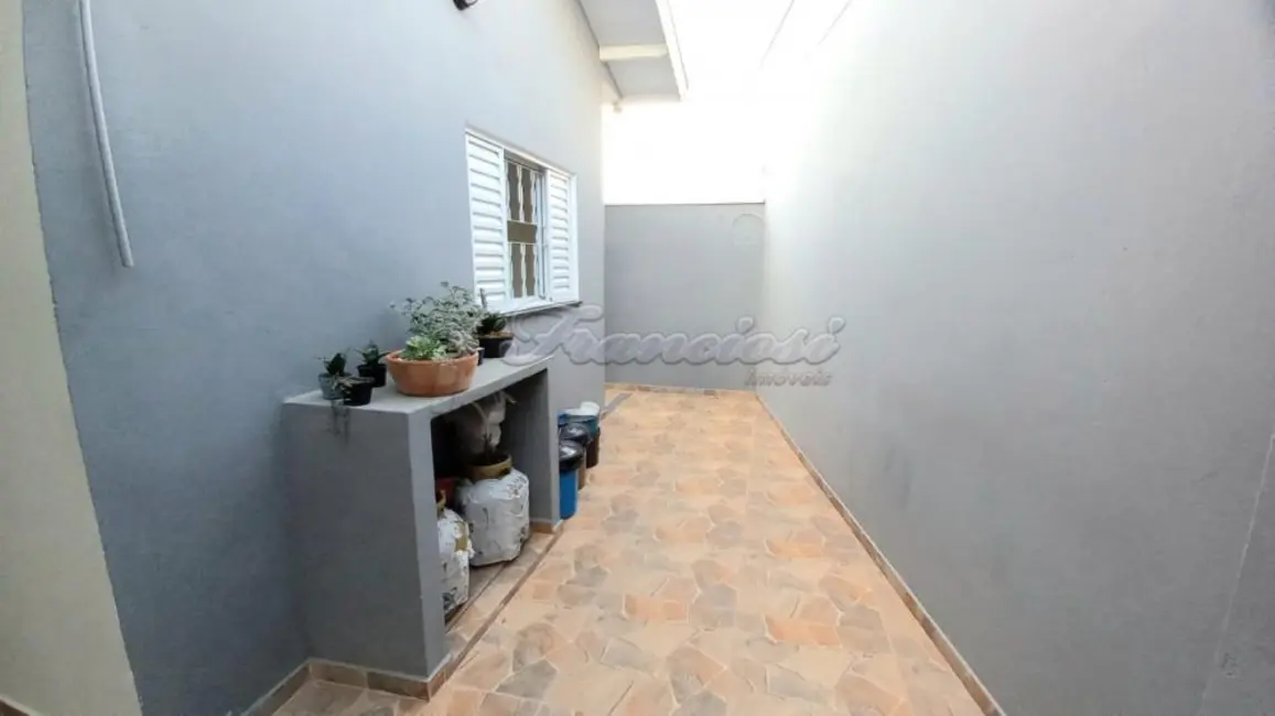 Foto 8 de Casa com 2 quartos à venda, 130m2 em Vila Nova Itapetininga, Itapetininga - SP