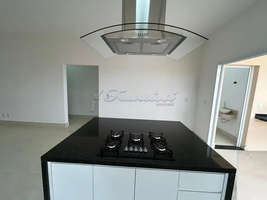 Foto 5 de Casa de Condomínio com 3 quartos à venda, 175m2 em Terras de Santo Antônio, Itapetininga - SP