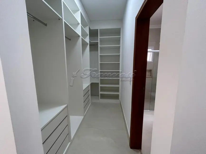 Foto 8 de Casa de Condomínio com 3 quartos à venda, 175m2 em Terras de Santo Antônio, Itapetininga - SP