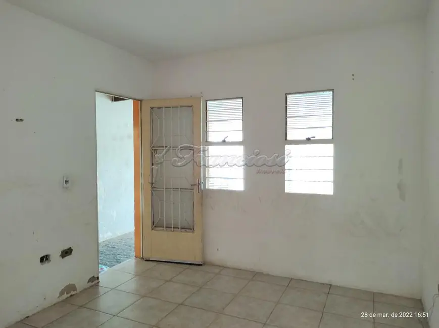 Foto 3 de Casa com 2 quartos à venda, 144m2 em Jardim Vieira de Moraes, Itapetininga - SP