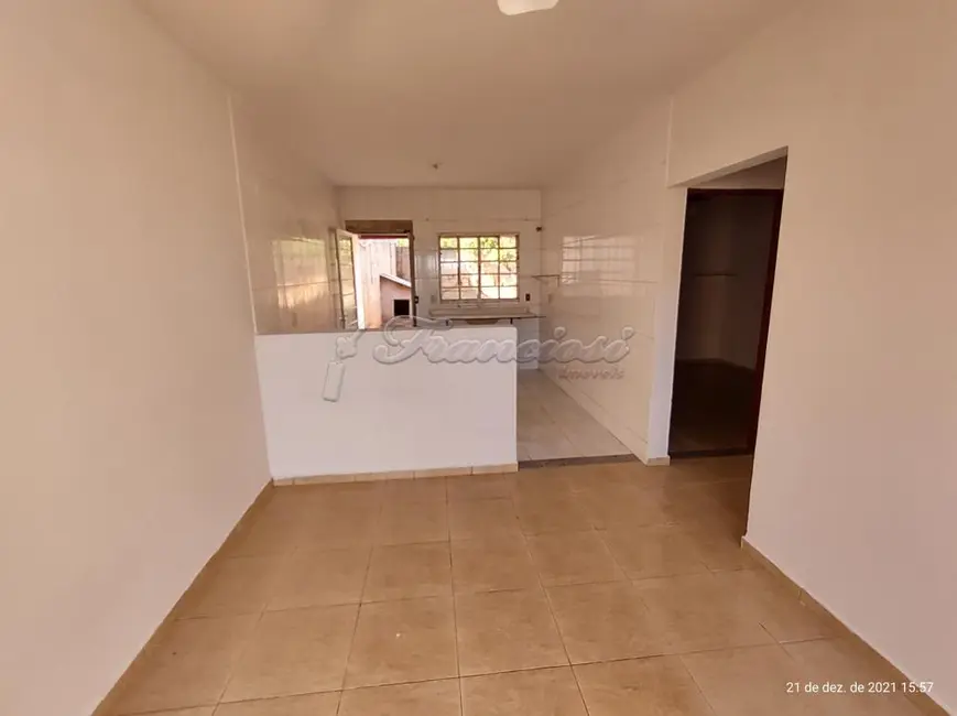 Foto 2 de Casa com 2 quartos à venda, 206m2 em Jardim Santa Inêz, Itapetininga - SP