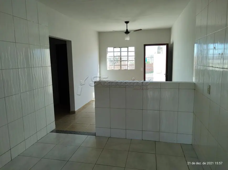 Casa com 2 quartos à venda, 206m2 em Jardim Santa Inêz, Itapetininga - SP - imagem 3 Foto 3 de Casa com 2 quartos à venda, 206m2 em Jardim Santa Inêz, Itapetininga - SP