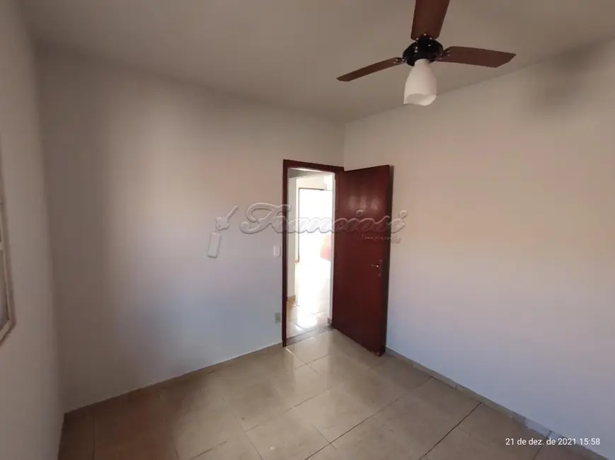 Casa com 2 quartos à venda, 206m2 em Jardim Santa Inêz, Itapetininga - SP - imagem 8 Foto 8 de Casa com 2 quartos à venda, 206m2 em Jardim Santa Inêz, Itapetininga - SP
