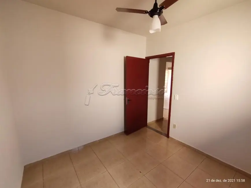 Casa com 2 quartos à venda, 206m2 em Jardim Santa Inêz, Itapetininga - SP - imagem 5 Foto 5 de Casa com 2 quartos à venda, 206m2 em Jardim Santa Inêz, Itapetininga - SP