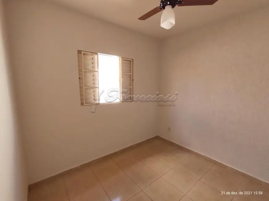 Casa com 2 quartos à venda, 206m2 em Jardim Santa Inêz, Itapetininga - SP - imagem 6 Foto 6 de Casa com 2 quartos à venda, 206m2 em Jardim Santa Inêz, Itapetininga - SP