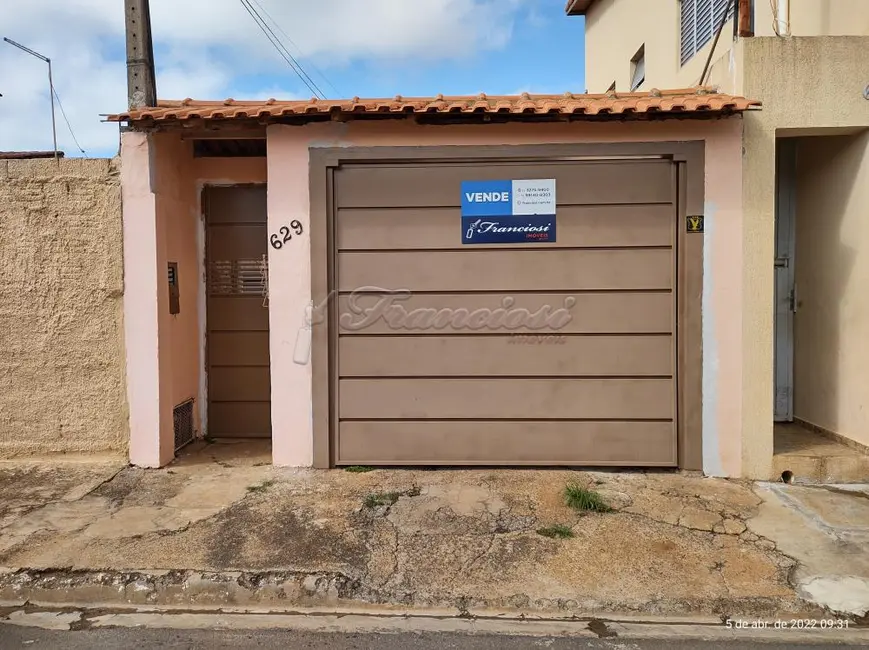 Casa com 3 quartos à venda, 265m2 em Vila Regina, Itapetininga - SP - imagem 1 Foto 1 de Casa com 3 quartos à venda, 265m2 em Vila Regina, Itapetininga - SP