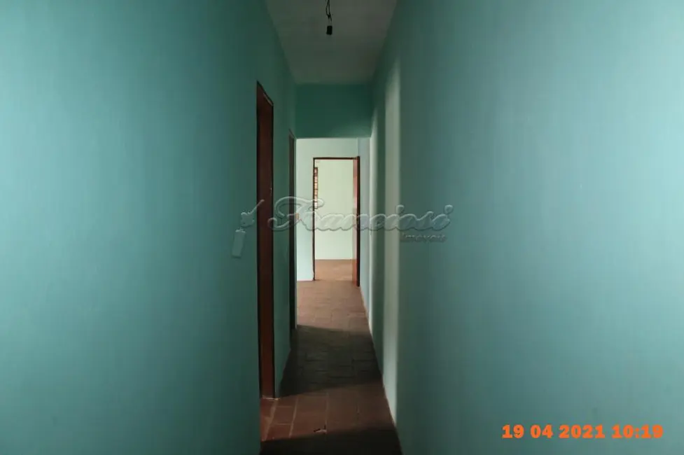 Foto 8 de Casa com 2 quartos à venda, 132m2 em Jardim Vieira de Moraes, Itapetininga - SP