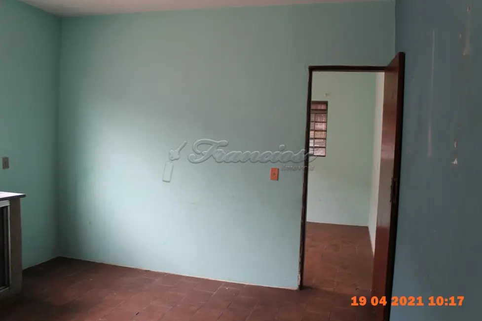 Foto 4 de Casa com 2 quartos à venda, 132m2 em Jardim Vieira de Moraes, Itapetininga - SP