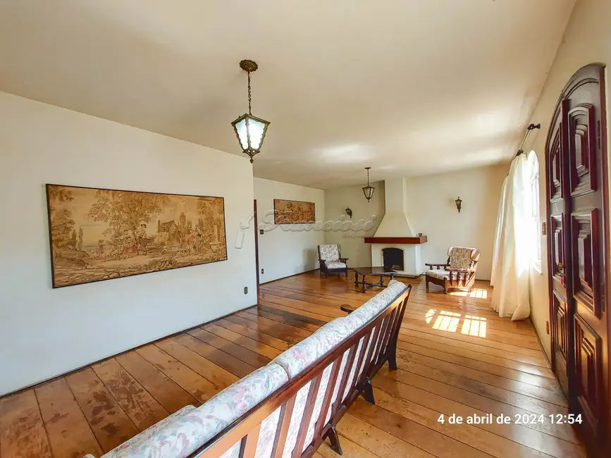 Casa com 3 quartos à venda, 231m2 em Vila Rosa, Itapetininga - SP - imagem 3 Foto 3 de Casa com 3 quartos à venda, 231m2 em Vila Rosa, Itapetininga - SP